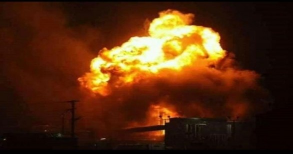 الصورة للانفجار في مطار المزة العسكري -أنترنيت