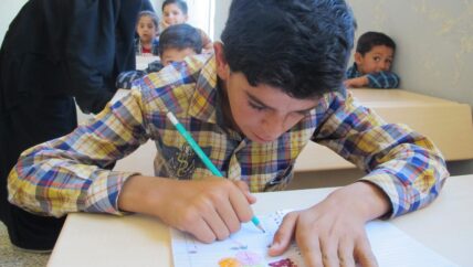 مركز الصم والبكم في مدينة الباب: طلاب بدون سماعات ومناهج تعليمية خاصة