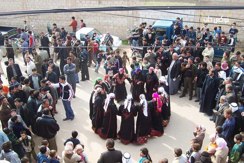 الصورة لعرس قديم في ريف إدلب الجنوبي.