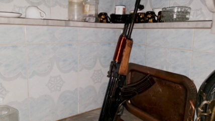 فوضى السلاح بين الكتمان وغياب القوانين الرادعة