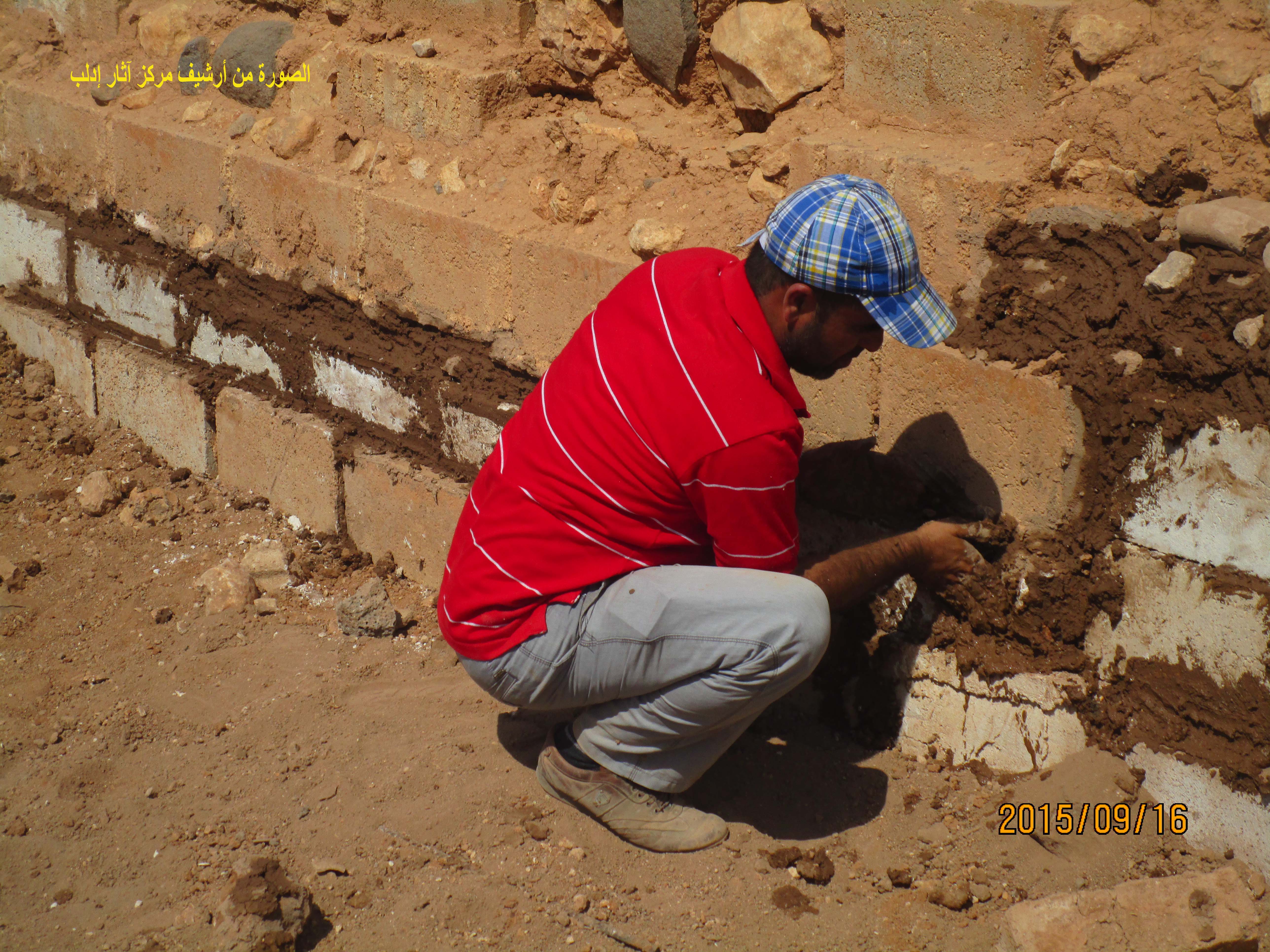 عمليات ترميم معبد عشتار والدرج المؤدي إلى القصر ج (مركز آثار إدلب.