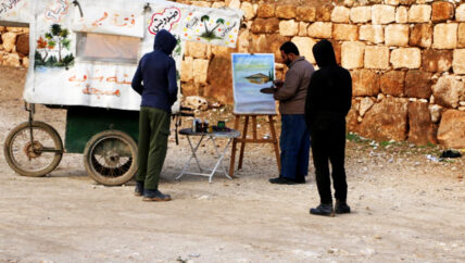 عربة الرسام “صندويش” وفن واقعي وإثبات للذات