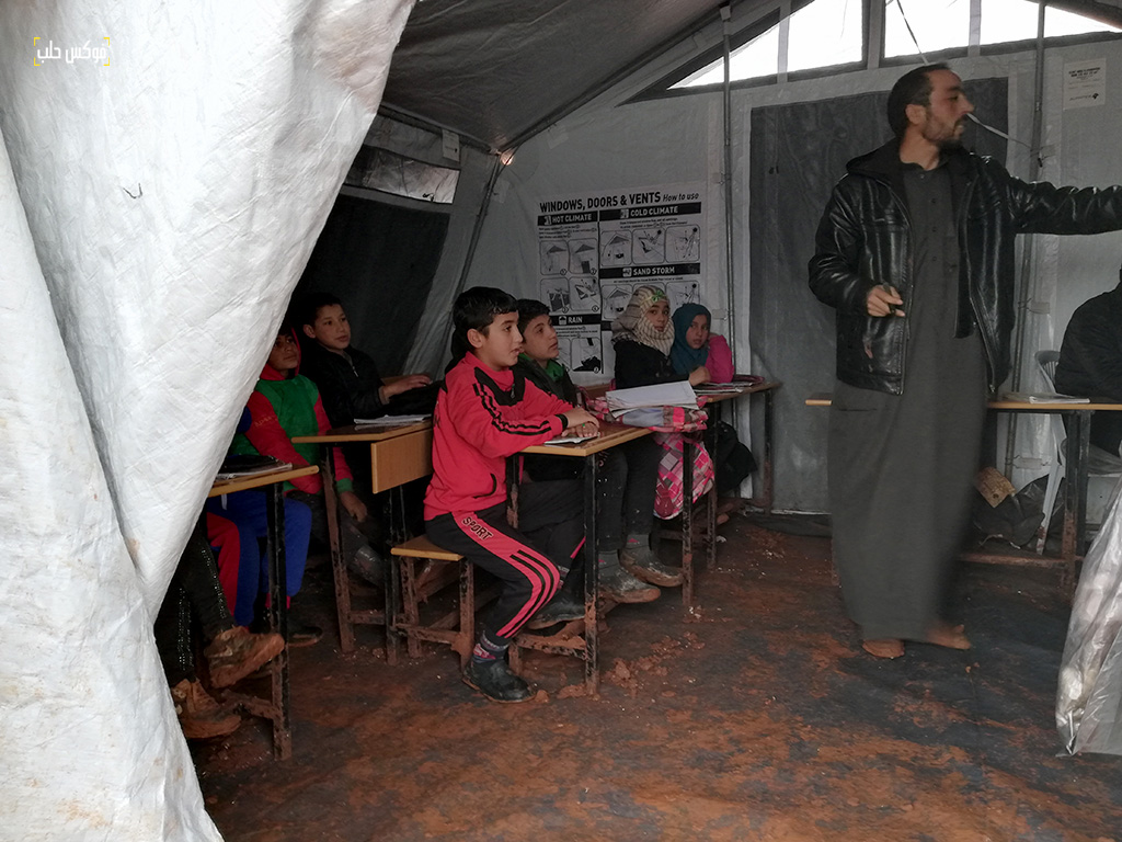 غرفة صفية في مدرسة "شويحنة البوعيسى" في مخيم قرطبة1