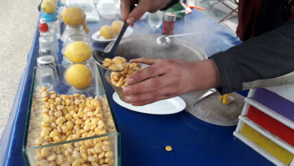 “الباعة الجوّالون” قصص تحدي الواقع لكسب لقمة العيش