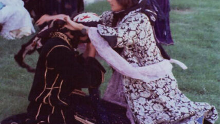 “التجيير” و “قص الردان” و “الرّضوة” أعراف تحرم بعض النساء من اختيار أزواجهن