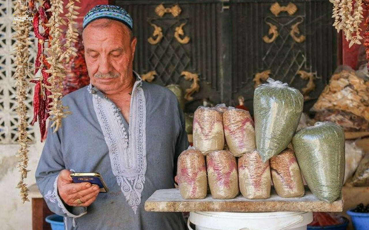 الحاج أبو أيمن صيبعة 67 عاماً من سكان مدينة ادلب.