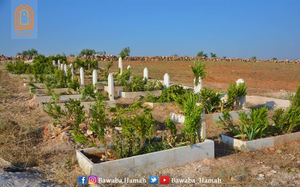 مقبرة الشهداء في قرية أم زيتونة بريف إدلب -إنترنيت