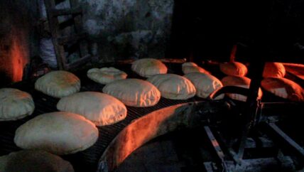 رغيف الخبز “المنتهك” في إدلب