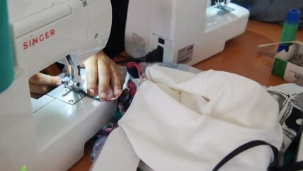 ريادة الأعمال.. نساء ينجحن في بناء مشاريعهن الصغيرة