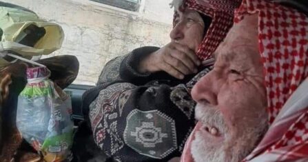 انهيار العملة واستغلال السماسرة يجبر المتقاعدين على العودة إلى سوق العمل