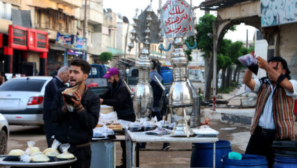 “يا سمرة يا تمر هندي “