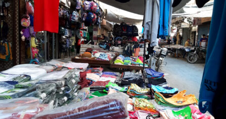 ثياب العيد بين المحلي والمستورد: تكاليف مضاعفة ترهق العائلات في الريف الحلبي