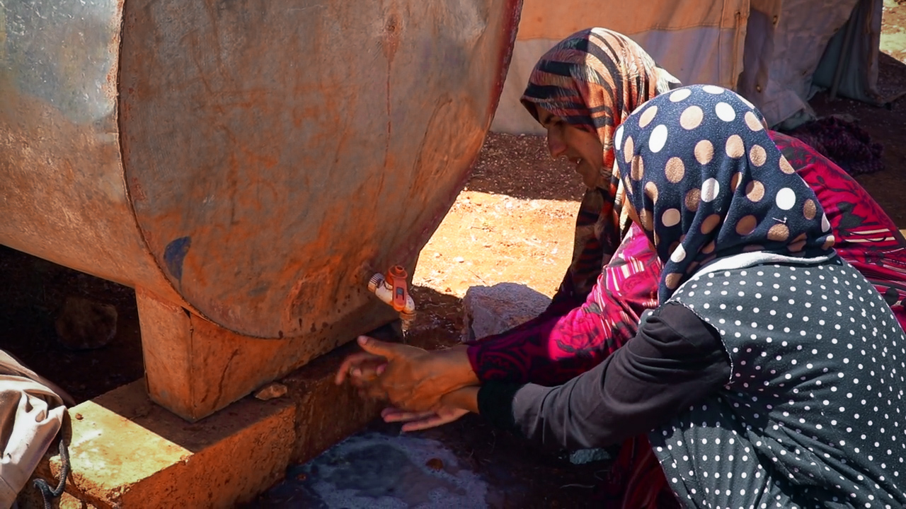 الصورة من مخيمات ريف إدلب الشمالي - خاص