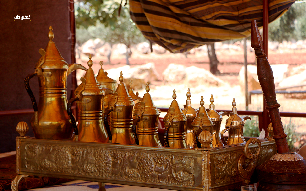 دلال القهوة العربية في سوريا - تصوير محمد حمروش