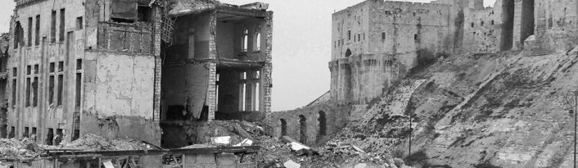 “حلب القديمة”كومة ركام .. ووعود النظام بالترميم لم تتحقق