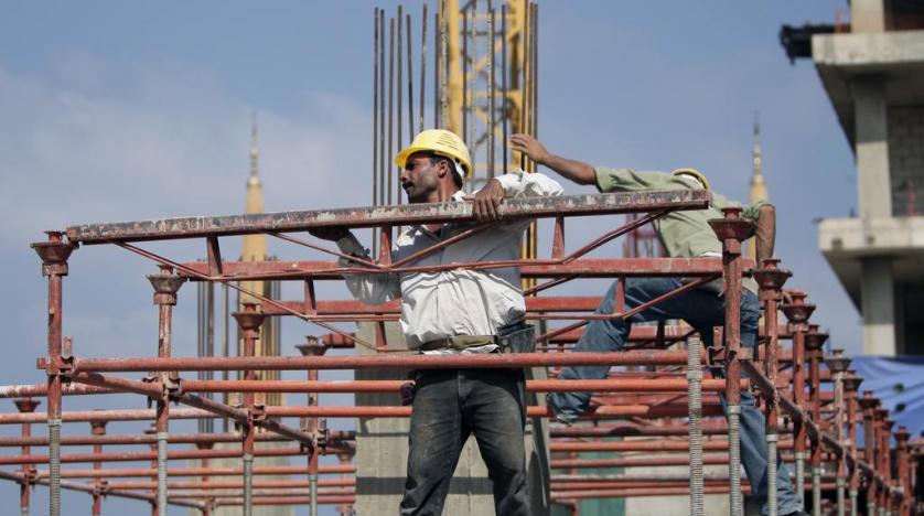 صورة تعبيرية لعمال سوريين في لبنان -إنترنيت