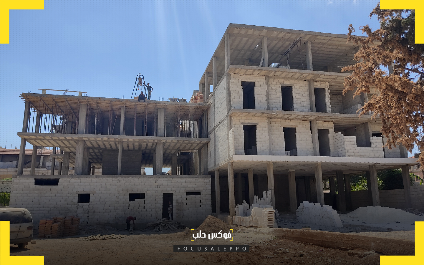 من أعمال البناء الشاقولي في جنديرس