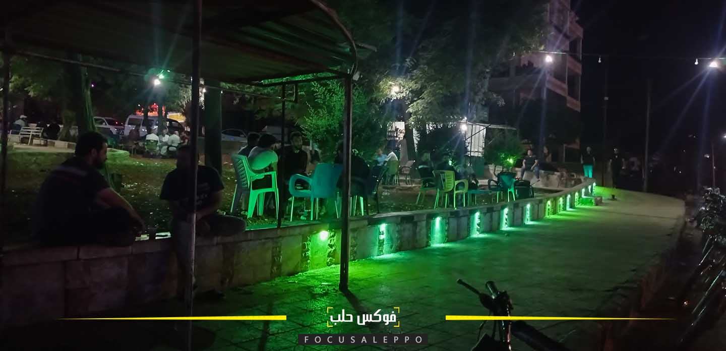 مقاهٍ في الهواء الطلق داخل إدلب