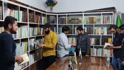 المقاهي الثقافية .. جهود تطوعية لإنعاش الحركة الفكرية في الشمال السوري