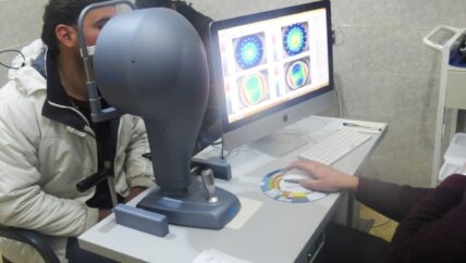 مشافي الأمراض العينية في إدلب.. طوابير لا تنتهي من المرضى بإمكانيات محدودة