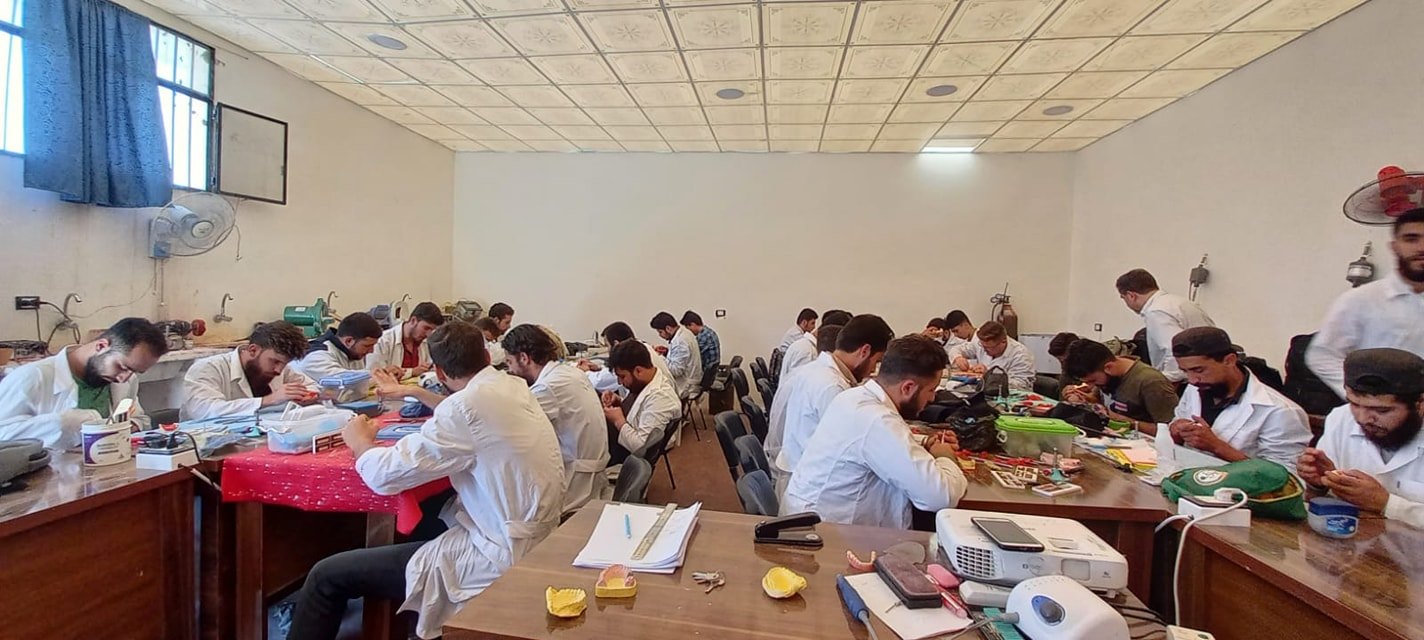 إحدى قاعات التدريس في الجامعات السورية -وسائل التواصل