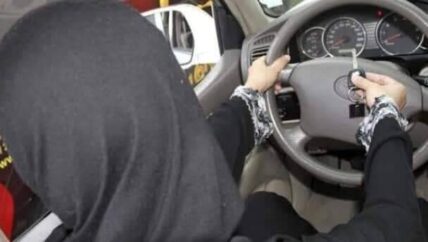 مدربات السياقة ضرورة أوجدتها غياب المدارس في إدلب