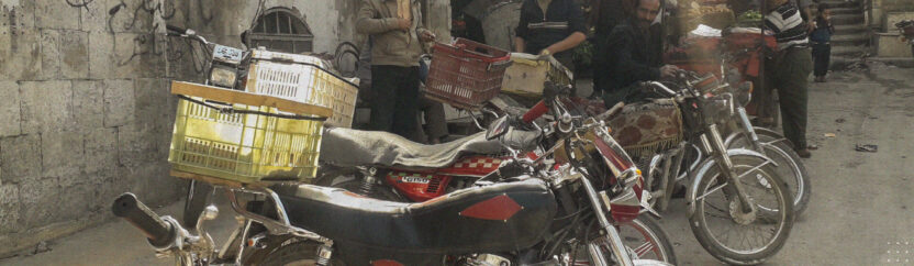 الدراجات النارية في إدلب.. سرفيس وبسطة ومآرب أخرى
