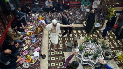 حمام السوق.. ملتقى الأحباب والذكريات