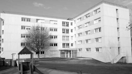 “كادا كريتاي” .. بــرزخ سوري في بــاريـــــس 