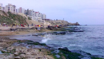 من أين لنا البحر.. ونحن نعيش هنا