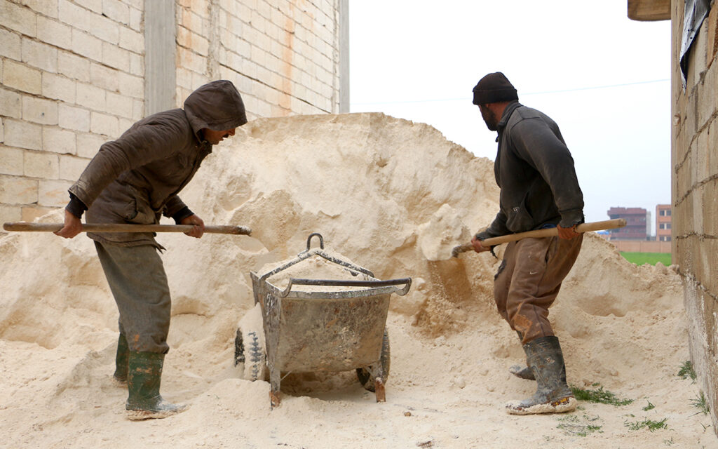 بناء في ظروف قاهرة9-فوكس حلب-تصوير محمد جميل