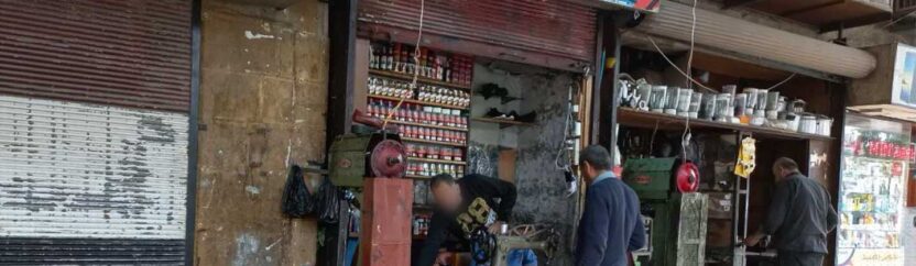 رجال الأرصفة في مدينة حلب