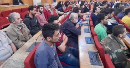 أن تعيش مع المعتقلين وأنت خارج السجن