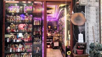 ما بين الأصلية والمزورة ..  تجارة العطور في الشمال السوري