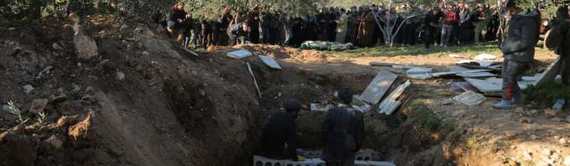 عن مياه تسربت إلى المقابر وجمدتها