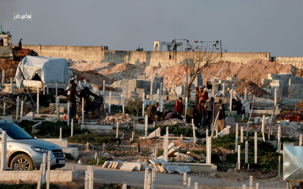 مقبرة في الشمال السوري- أسامة الخلف