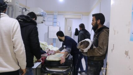 كثرة الإصابات العظمية في الشمال السوري تستهلك المعدات الشحيحة وتهدد سلامة المصابين