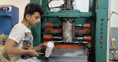 المنافسة وإجراءات التصدير غير الآمنة تحدّ من عمل ورش الجينز في عفرين 