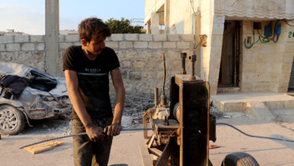 نصف ثمن الحديد المستخرج مقابل إزالة الأنقاض في جنديرس