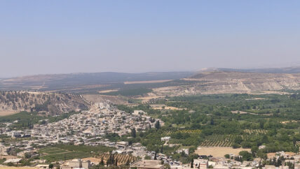 الباسوطة.. قرية سياحية دون خدمات