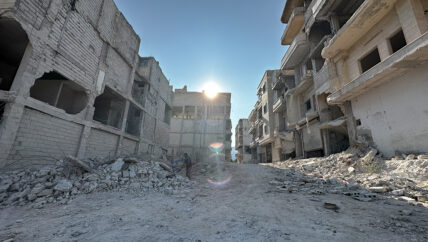 ميكانيكي من إدلب: انزلاق سريع نحو الفقر