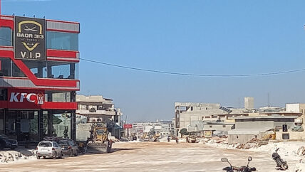 توسعة طريق الدانا.. إزالة أبنية وضريبة تلوح في الأفق