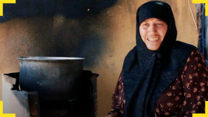 المرأة الريفية في المخيمات: منسية ومتروكة لقدرها وقدرتها