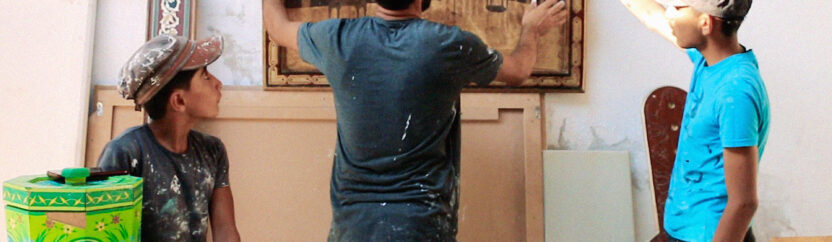 إقبال على الزخرفة الدمشقية في إدلب