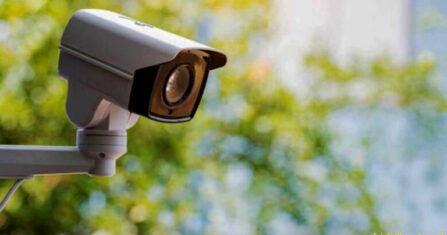 الطرق إلى المخيمات وعرة وفي أسفل سلم الأولويات 