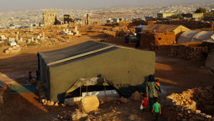 النزوح الثامن.. “لا نخاف موتى القبور بل الأحياء”