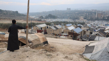 مهجَّرون بين فرحة النصر ومرارة الخيام