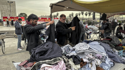 ألبسة البالة.. مقياس جديد لحياة الحلبيين وعيدهم