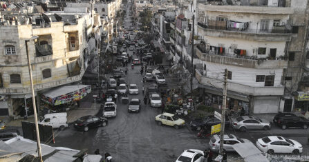 أبو محمود الكومجي.. اسم لا يفارق المهنة منذ نصف قرن