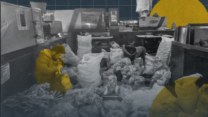 عمال خلف فوارغ البلاستيك.. إصابات مستدامة وحقوق ضائعة